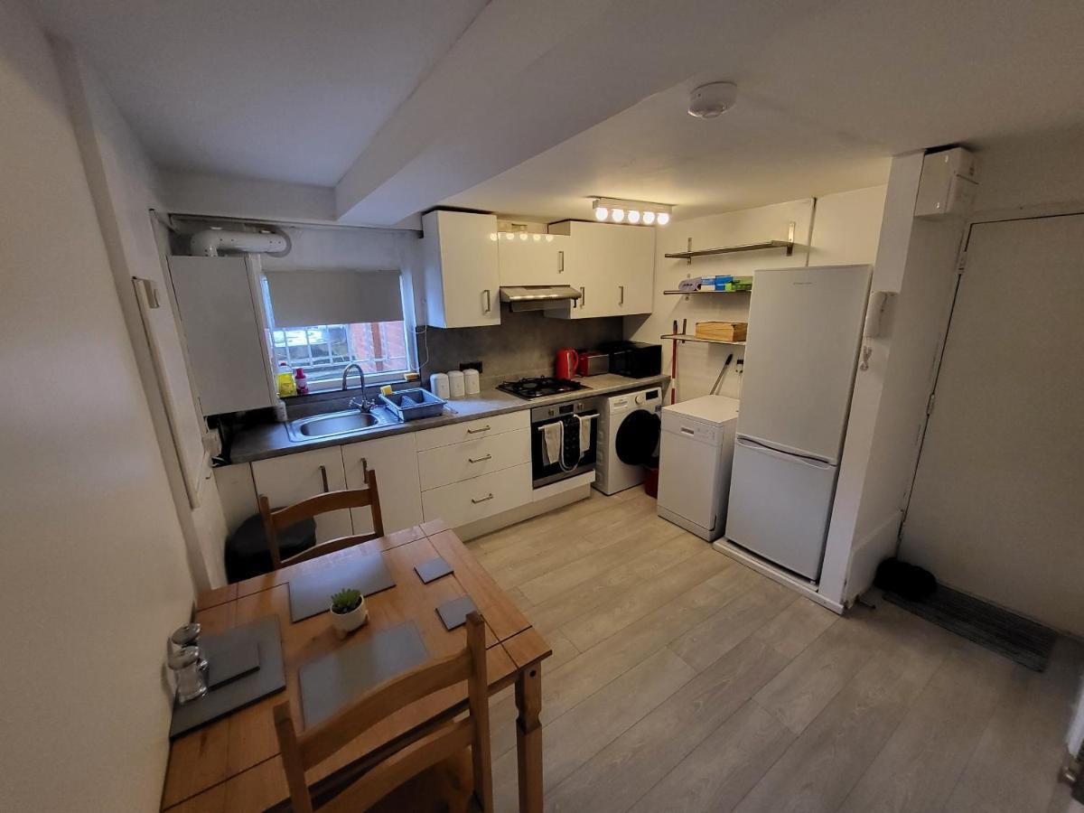 Cosy Apartment By Clapham South Underground! Λονδίνο Εξωτερικό φωτογραφία