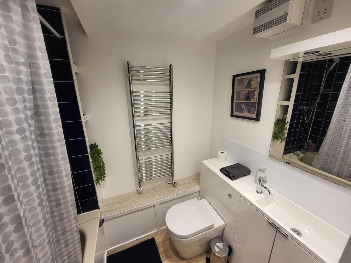 Cosy Apartment By Clapham South Underground! Λονδίνο Εξωτερικό φωτογραφία
