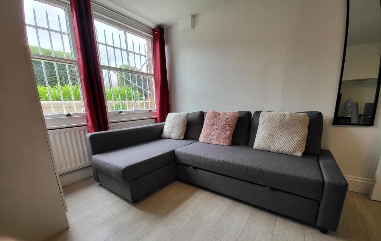 Cosy Apartment By Clapham South Underground! Λονδίνο Εξωτερικό φωτογραφία
