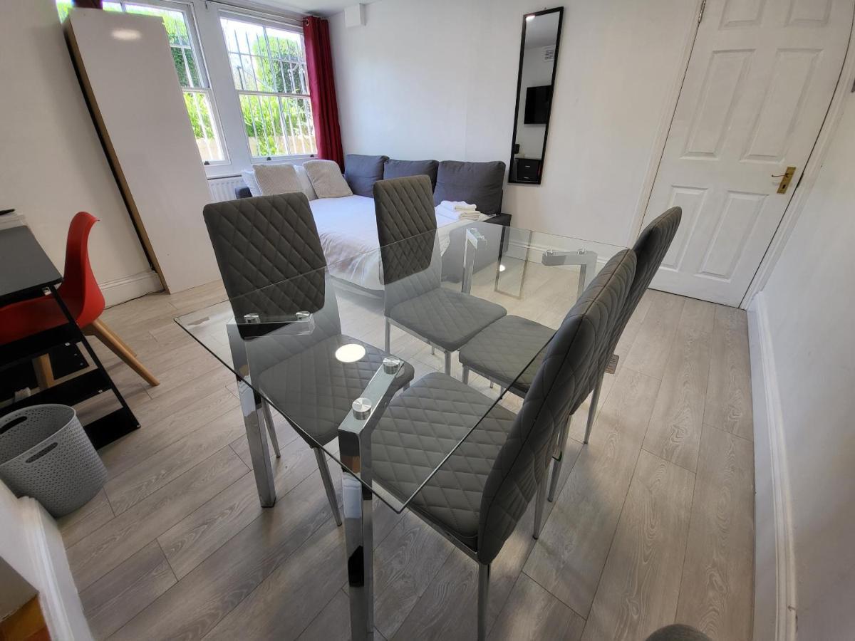 Cosy Apartment By Clapham South Underground! Λονδίνο Εξωτερικό φωτογραφία